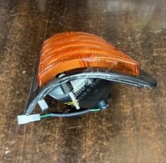 BMC 2.5 NİSSAN ÖN SİNYAL LAMBASI