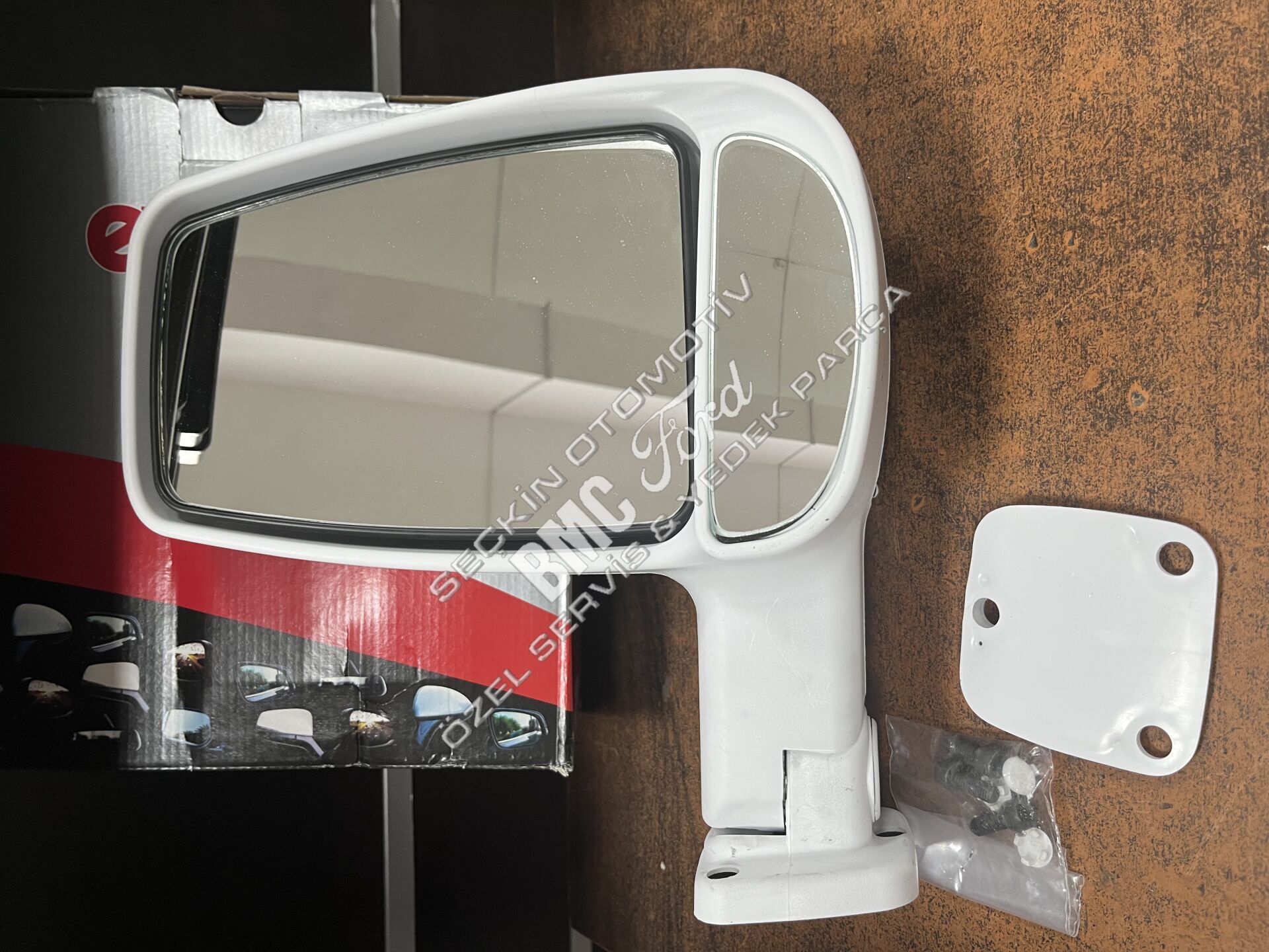 Karsan J9 Premier Dış Dikiz Aynası Sol Mekanik Reflektörlü Beyaz